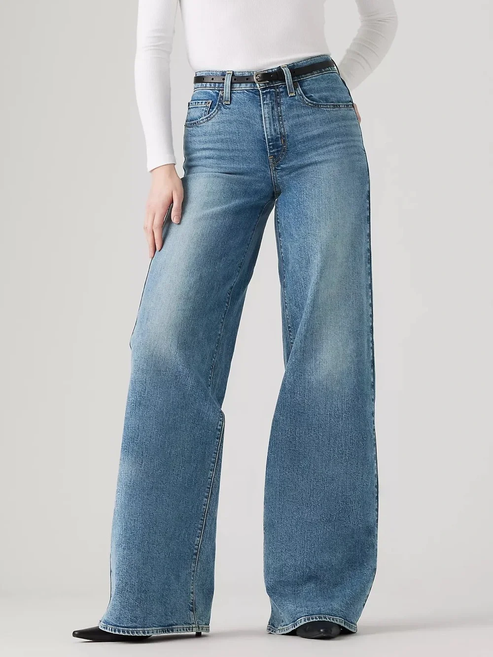 Levi’s 728 High Rise Wide Leg Jeans